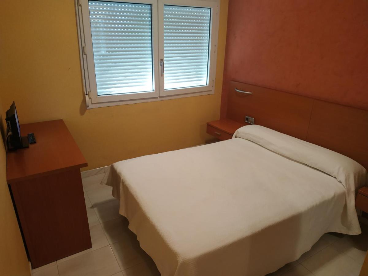 Hotel Dinajan Villanueva De Arosa Luaran gambar