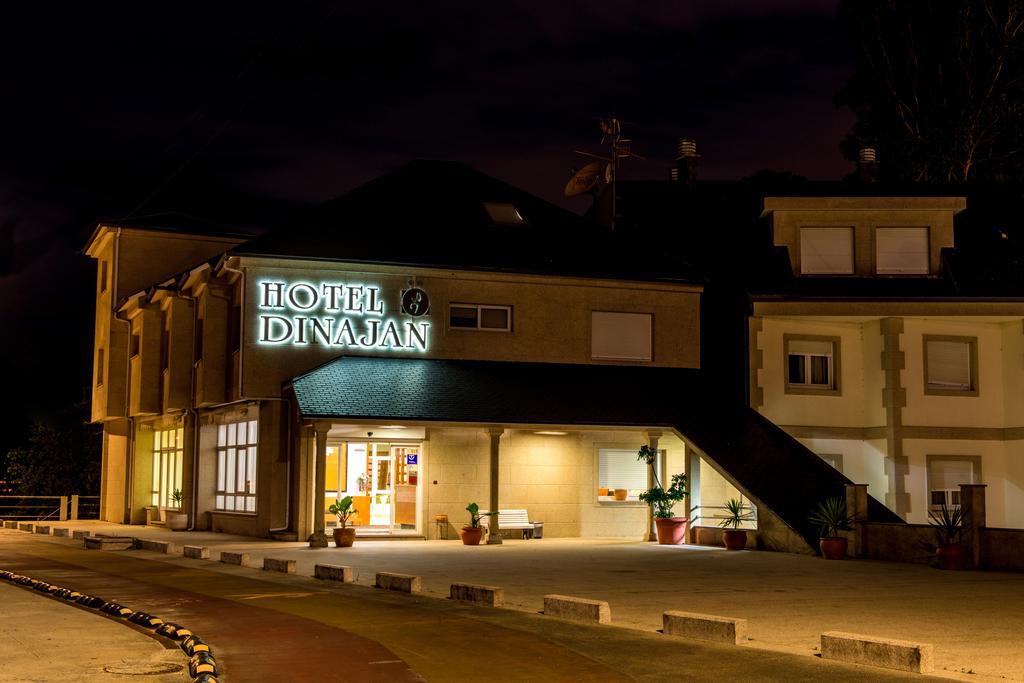 Hotel Dinajan Villanueva De Arosa Luaran gambar